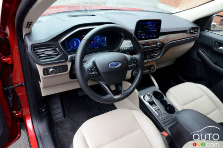 2020 Ford Escape hybrid, interior